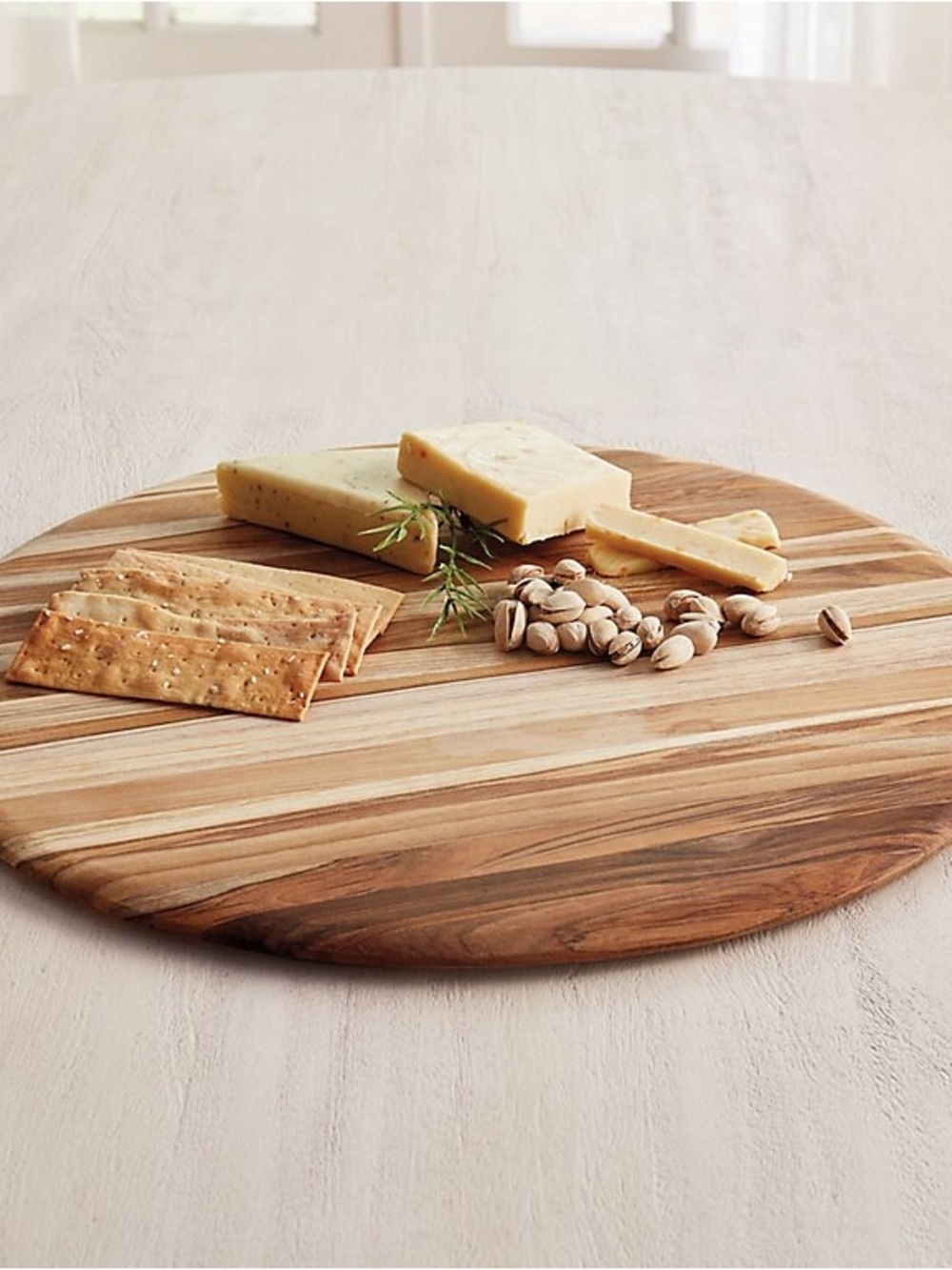 NWT Teak Haus Wood Round Serving Board Chartreuse Oversized 18x18 x 0.55